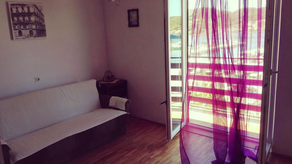 Apartments Bojana Rab Супетарска-Драга Экстерьер фото