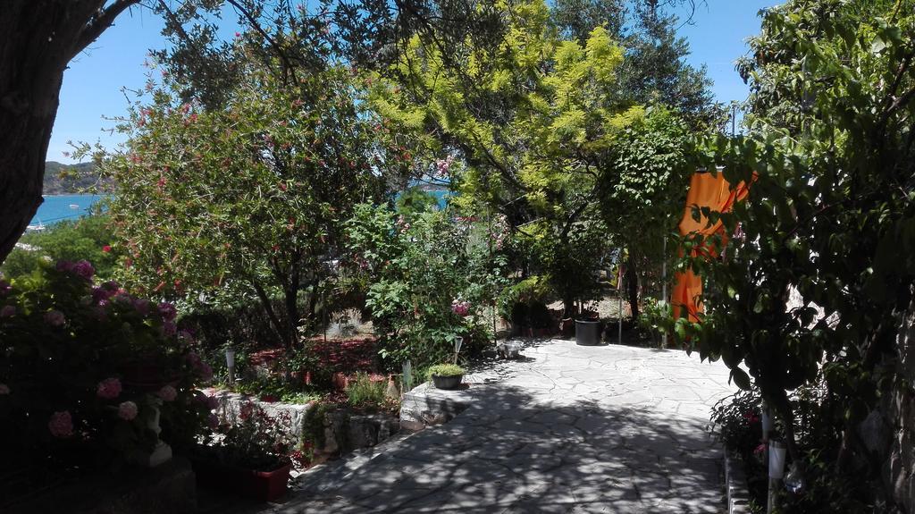 Apartments Bojana Rab Супетарска-Драга Экстерьер фото